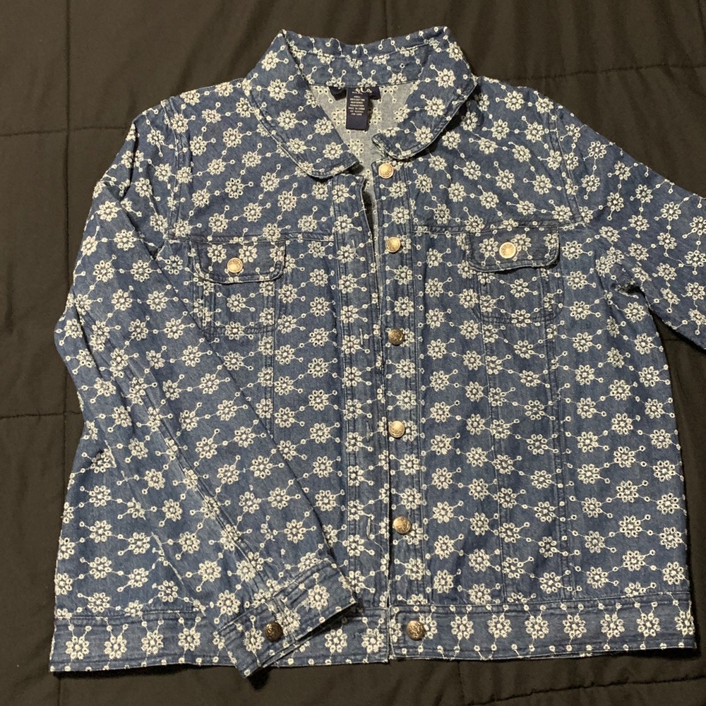 Denim&Co ~ Blue and White Patterned Jacket (XL) - Picture 2 of 14